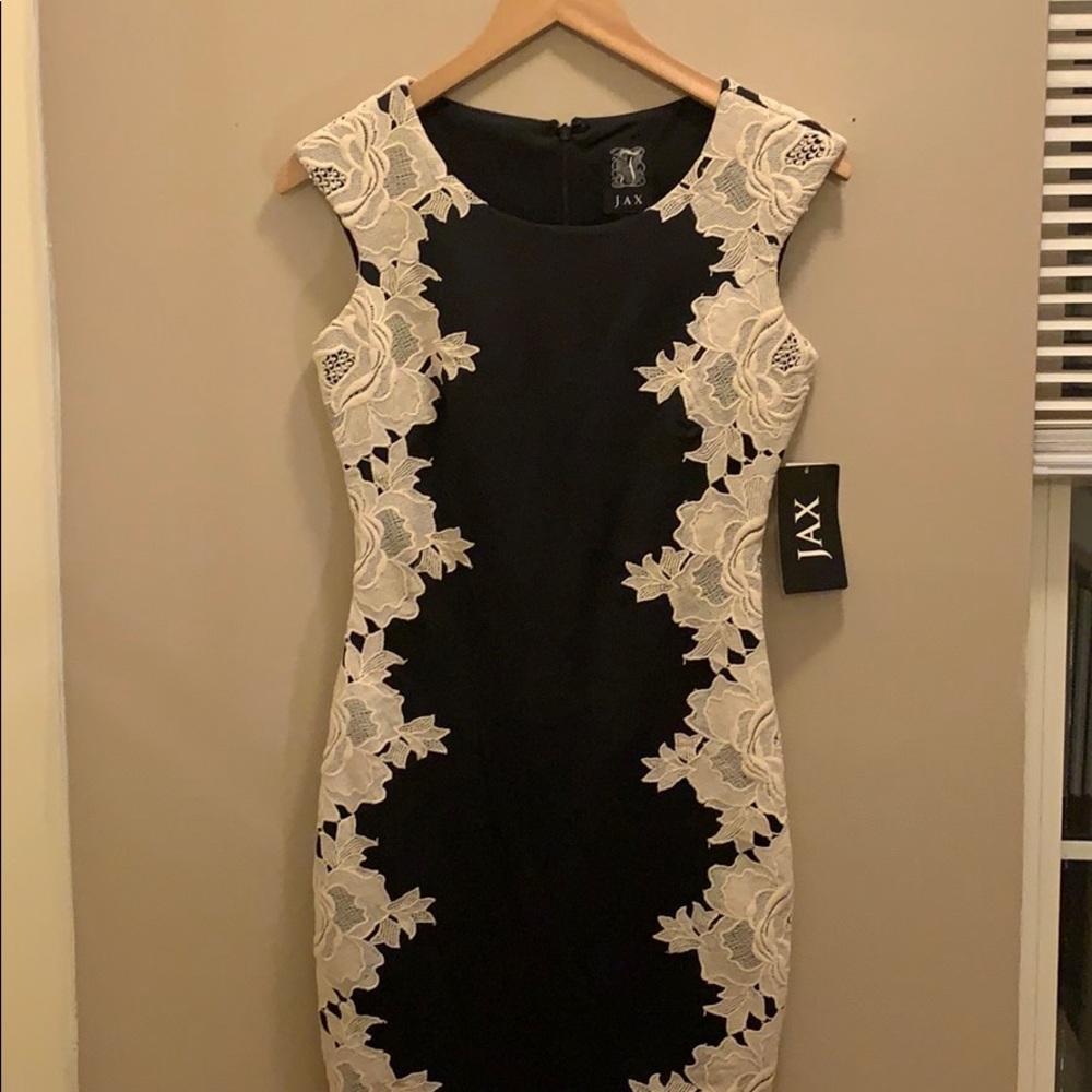 Jax black with ivory trim